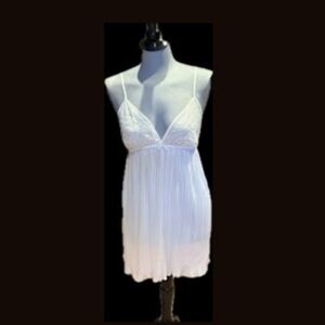 Flora Nikrooz White Lace Chemise